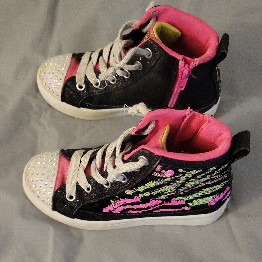 Sketchers children's shoes size 12